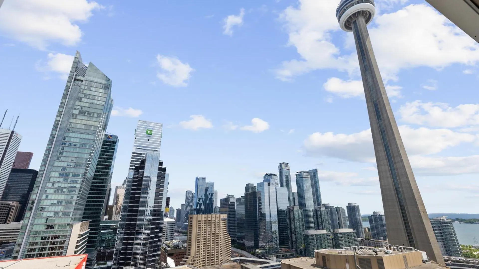 2Bedroom Cn Tower And Water Views - Free Parking - Rooftop Pool Toronto